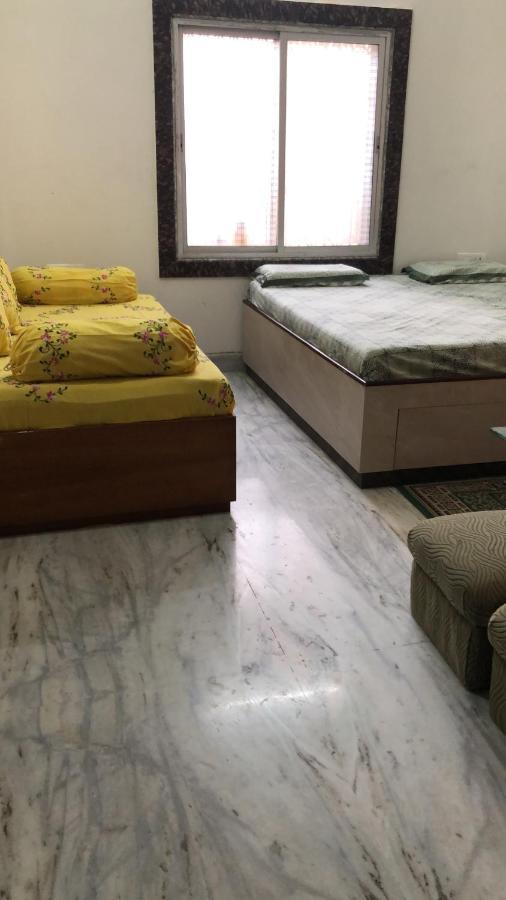 Ramaya Home Stay فاراناسي المظهر الخارجي الصورة