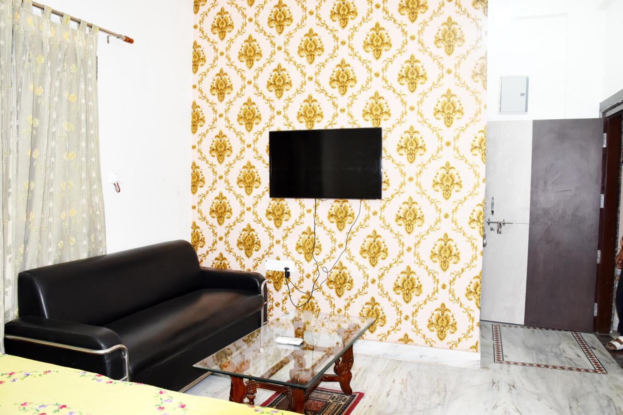 Ramaya Home Stay فاراناسي المظهر الخارجي الصورة