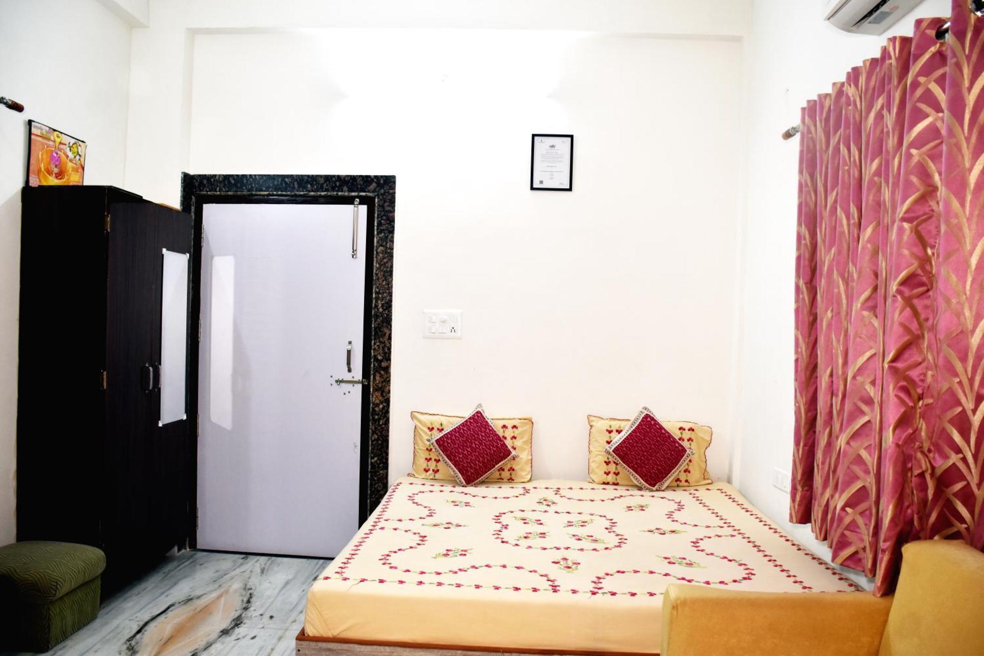 Ramaya Home Stay فاراناسي المظهر الخارجي الصورة