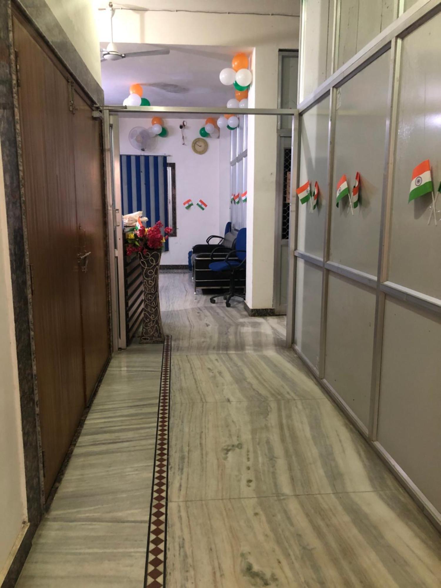 Ramaya Home Stay فاراناسي المظهر الخارجي الصورة