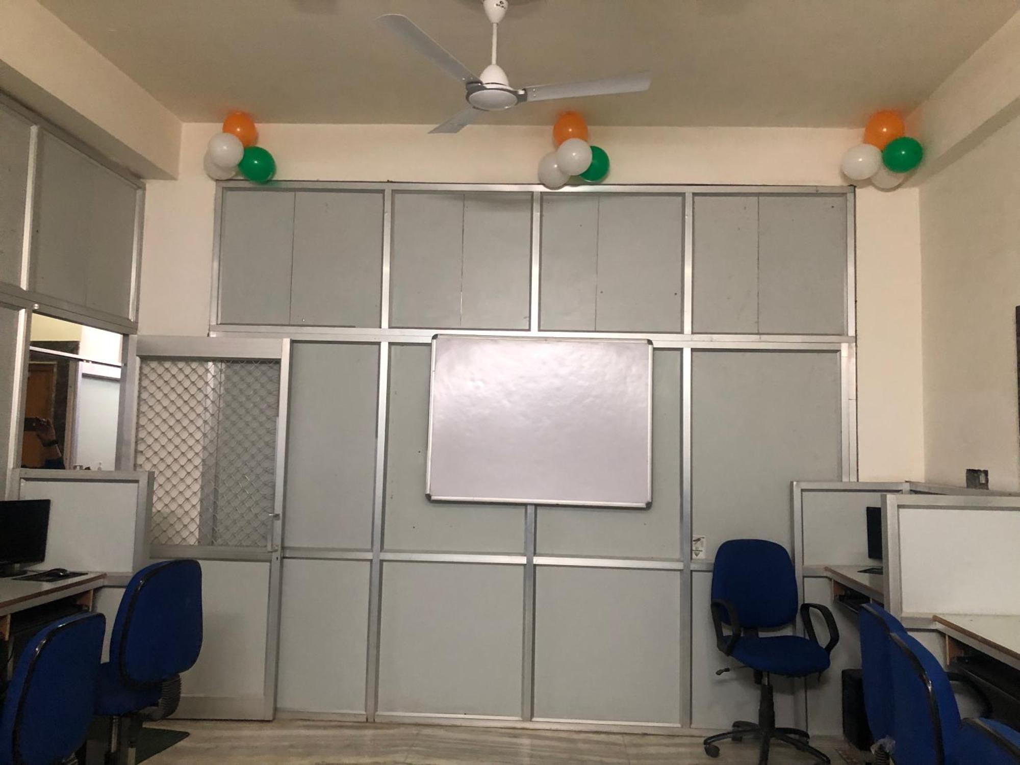 Ramaya Home Stay فاراناسي المظهر الخارجي الصورة