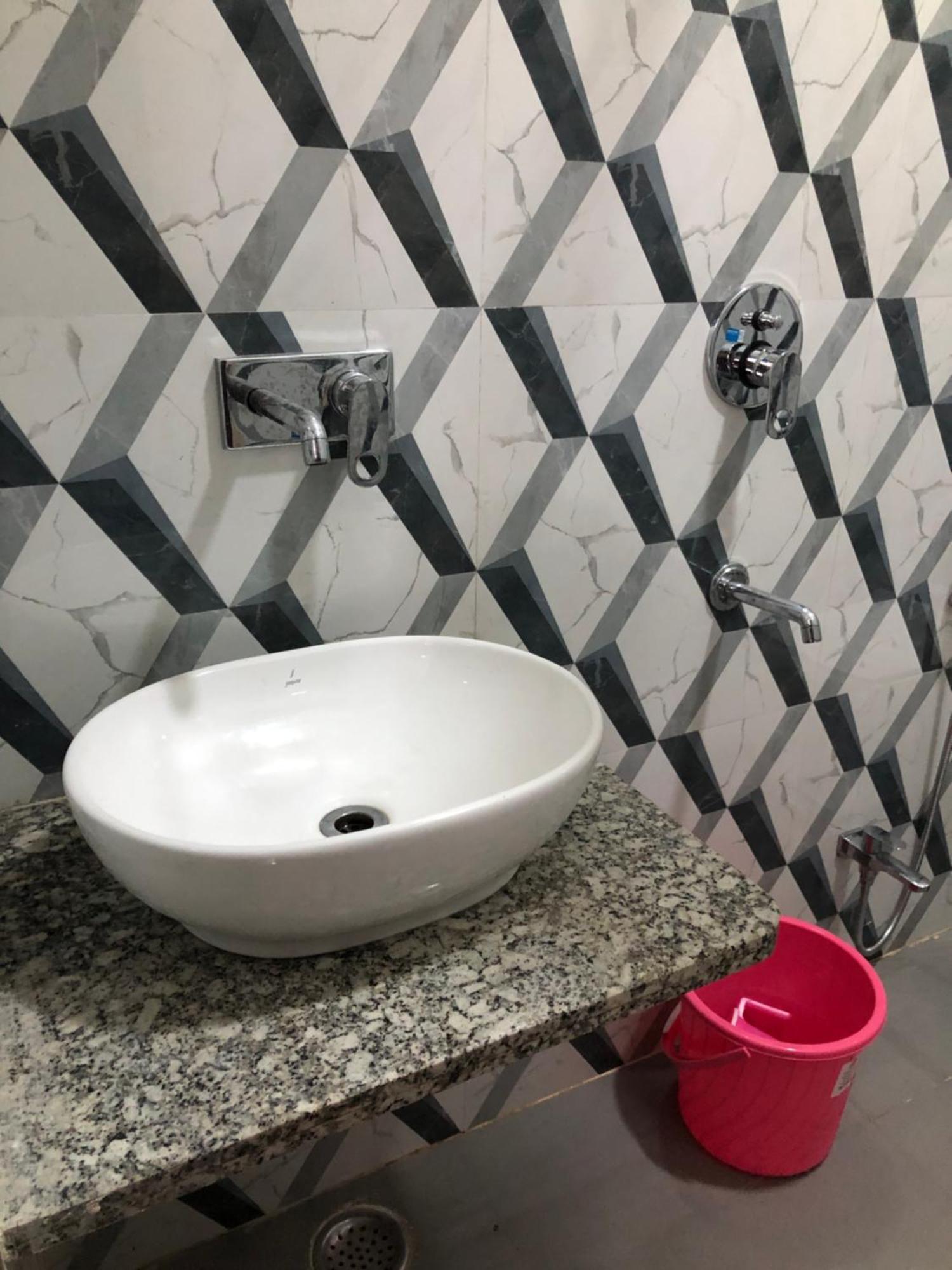 Ramaya Home Stay فاراناسي المظهر الخارجي الصورة