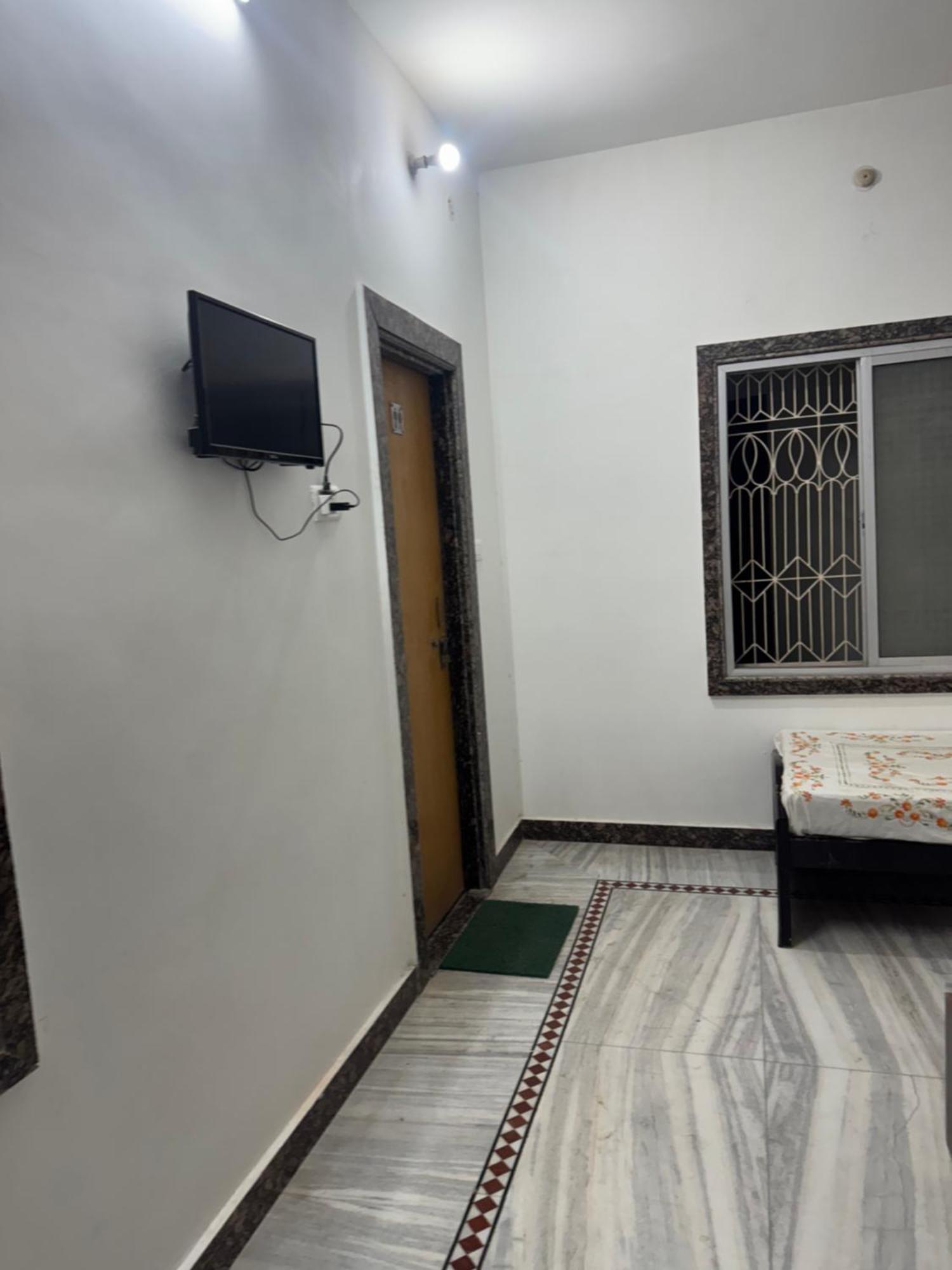 Ramaya Home Stay فاراناسي المظهر الخارجي الصورة