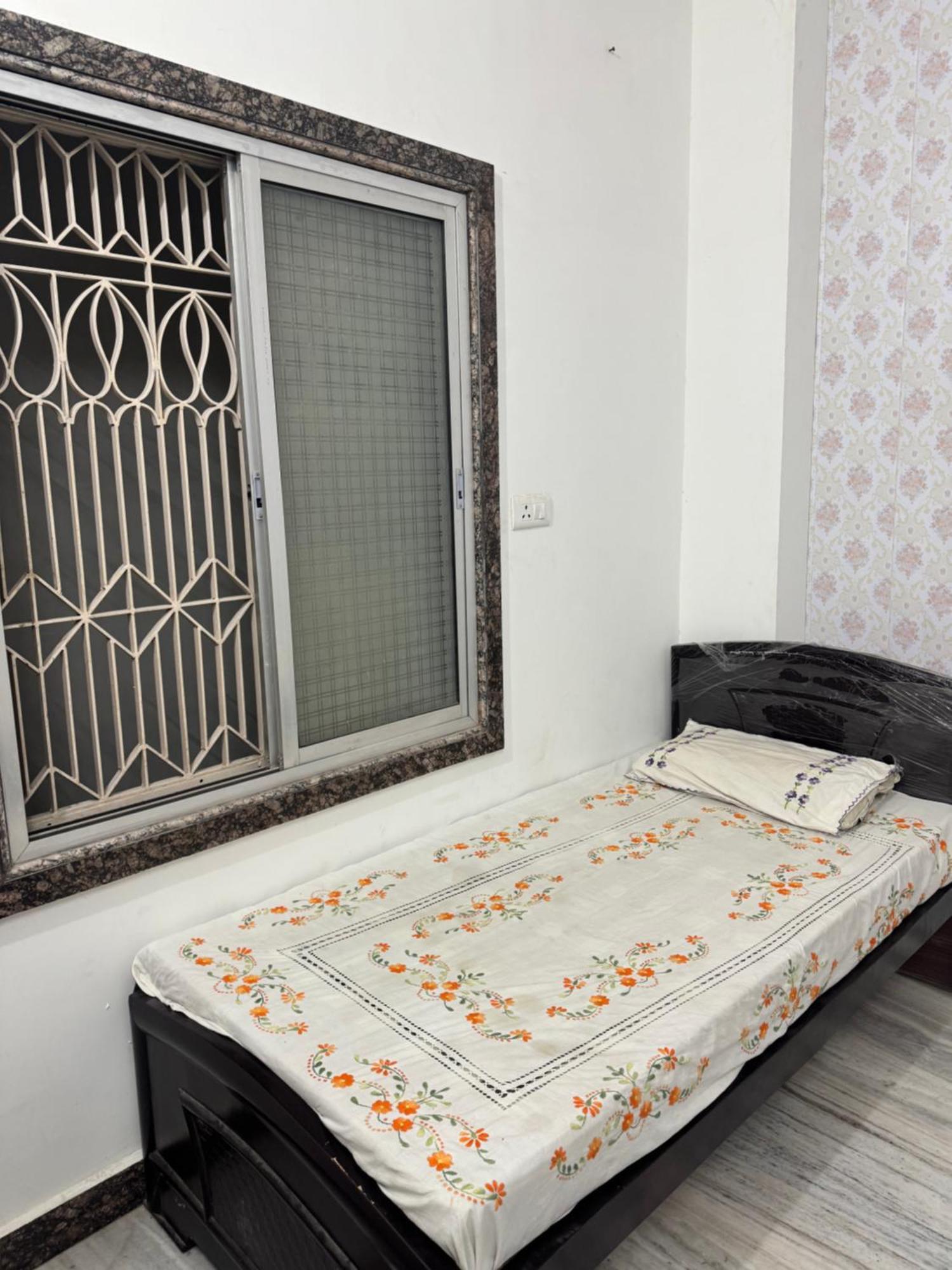 Ramaya Home Stay فاراناسي المظهر الخارجي الصورة